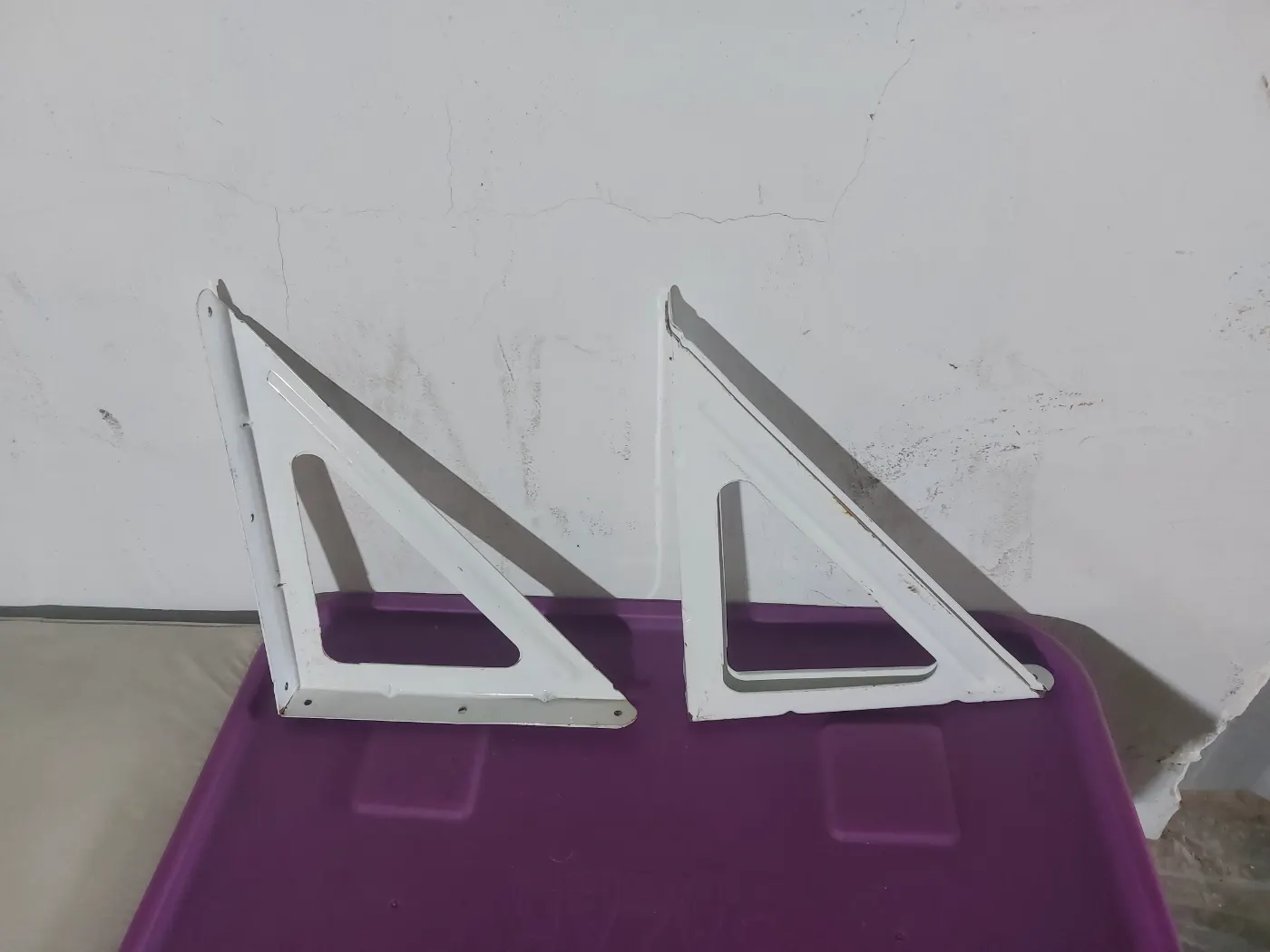 MENSULAS triangulo para estantes 25x30