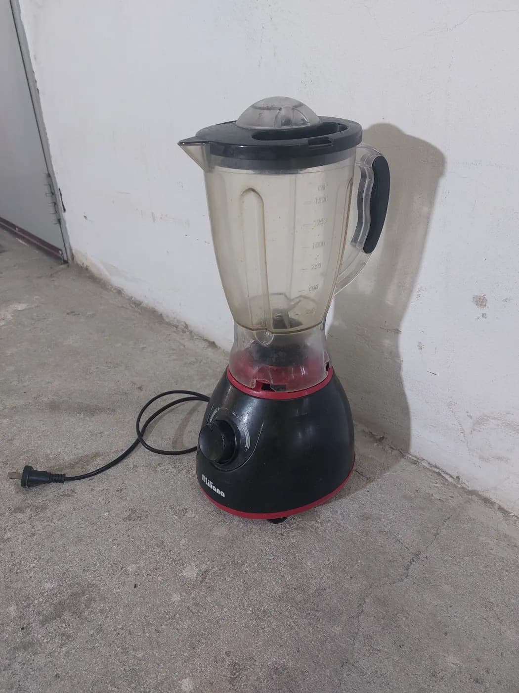 LICUADORA Liliana AL521 - Vaso roto, motor perfecto