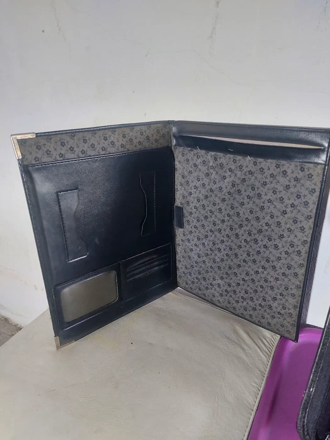 Carpeta de CUERO profesional 24x32