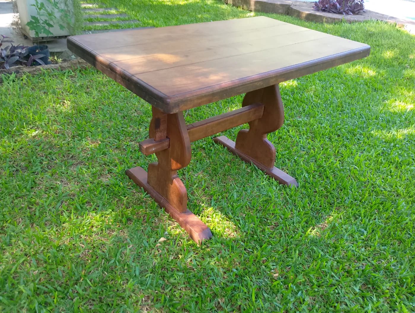 Mesa de Algarrobo