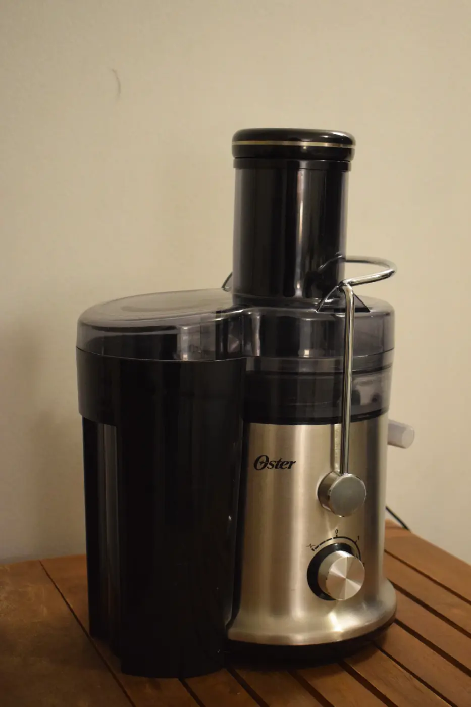 Extractor de Jugos Oster